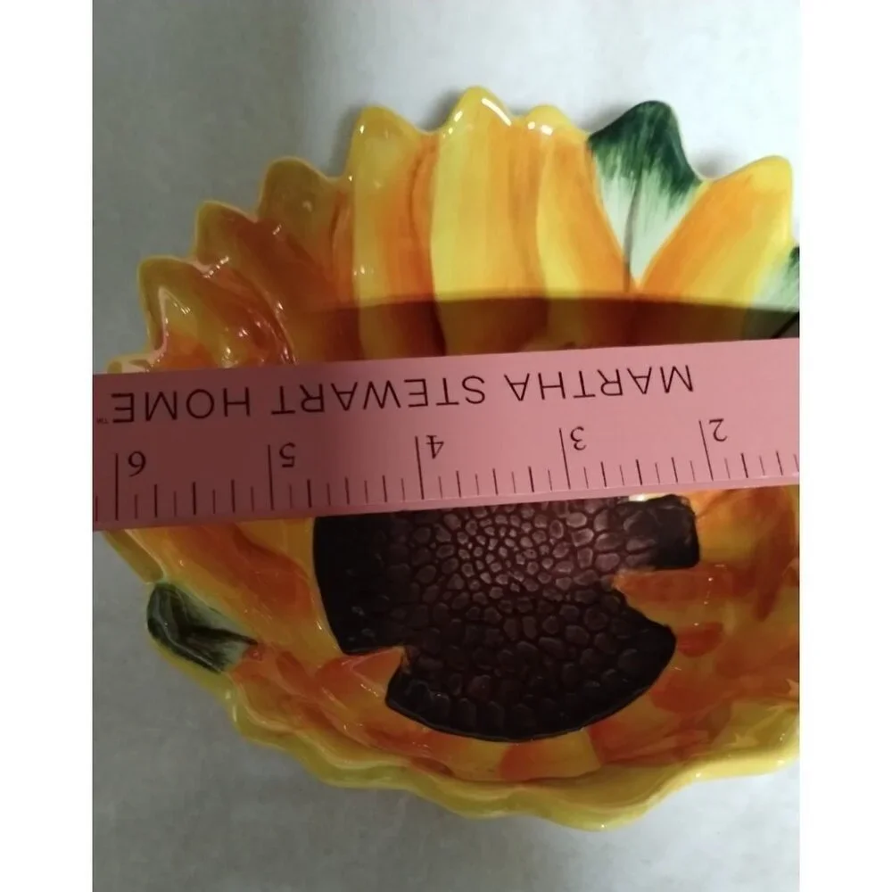 Pier 1 Imports Sunflower Shaped Ceramic‎ Bowls Set Of 2 Yellow & Brown